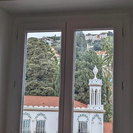 2 Pieces , Centre , 100 Metres Des Plages.