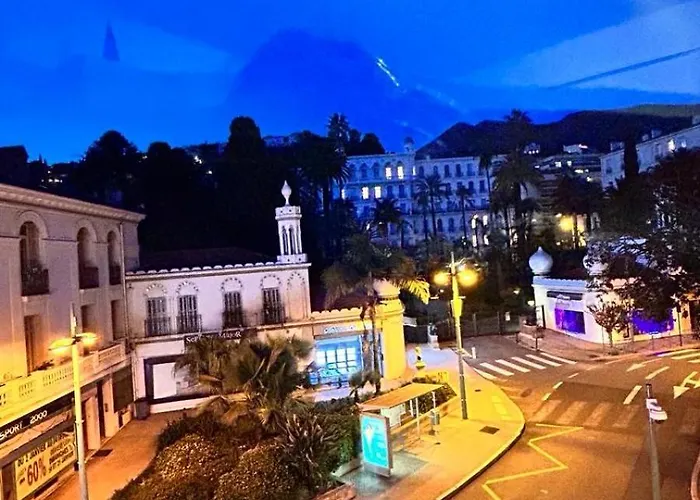 2 Pieces , Centre , 100 Metres Des Plages. Daire